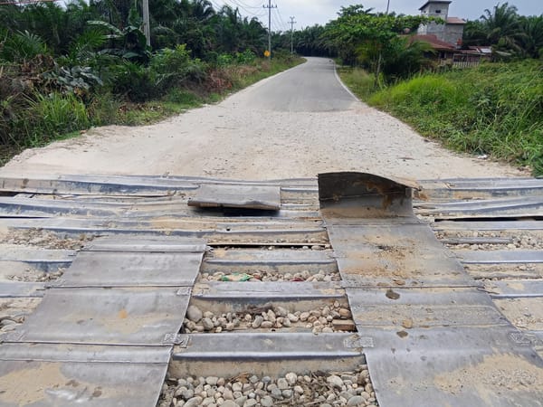 Portal Pengaman Jalan dan Jembatan Sengaja Dirusak, Bupati Kuansing Meradang
