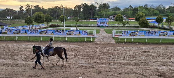 Cheking Terakhir Persiapan Lintasan Pacu Kuda Bukittinggi-Agam Open Race 2025