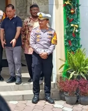 Satlantas Polres Jember Wujudkan Pelayanan Prima Melalui Program  Polantas Menyapa