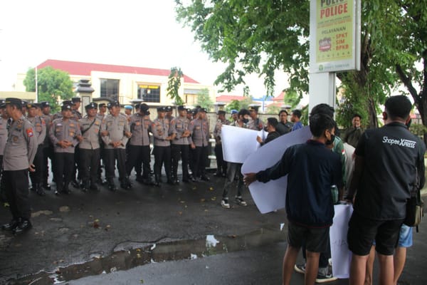 Polres Sumenep Amankan Aksi Bisu DEAR Jatim, Suarakan Dukungan Pemberantasan Korupsi di Sumenep