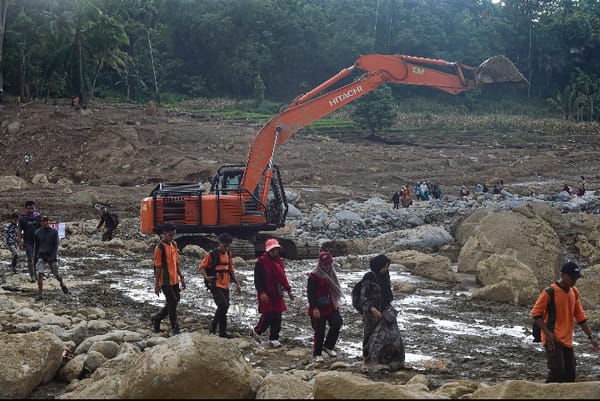 27 Alat Berat Dikerahkan, Pemulihan Pascabencana Sumbar Dipacu Bersama