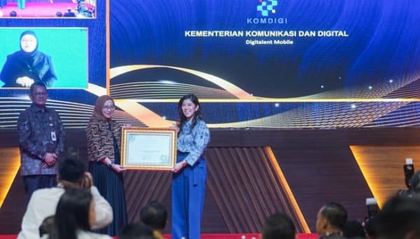 Inovasi Layanan Publik Digital Antarkan Menkomdigi Raih OPSI KIPP 2025