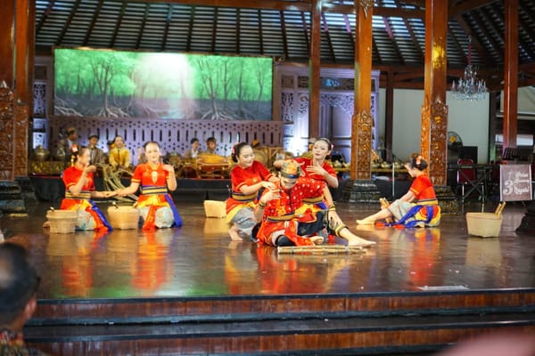 Rembang Penyaji Unggulan dalam Pementasan Seni Budaya di TMII