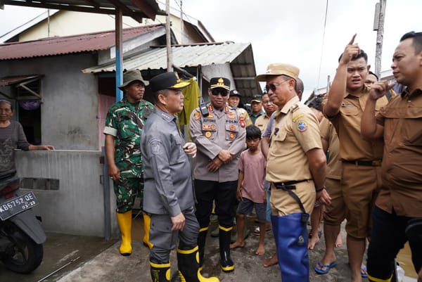 Pascabanjir Rob, Pemkot Pontianak Salurkan Bantuan untuk Warga