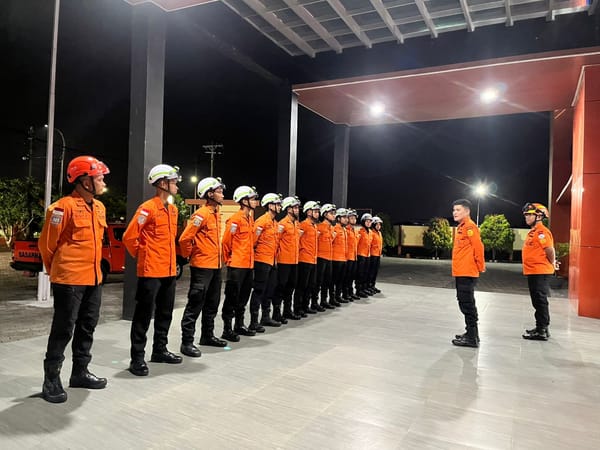 Jaga Stamina Personel, Kantor SAR Cilacap Lakukan Rolling Rescuer di Lokasi Longsor Cisarua