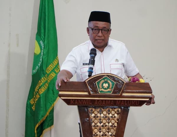 Jamaah Majelis Taklim Menuntaskan Khatam Bacaan Alquran