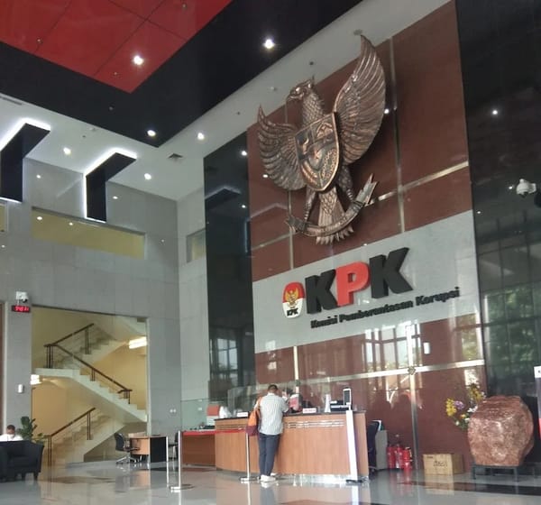 "23 Tahun KPK, Korupsi di Era Digital: Tantangan dan Peluang"