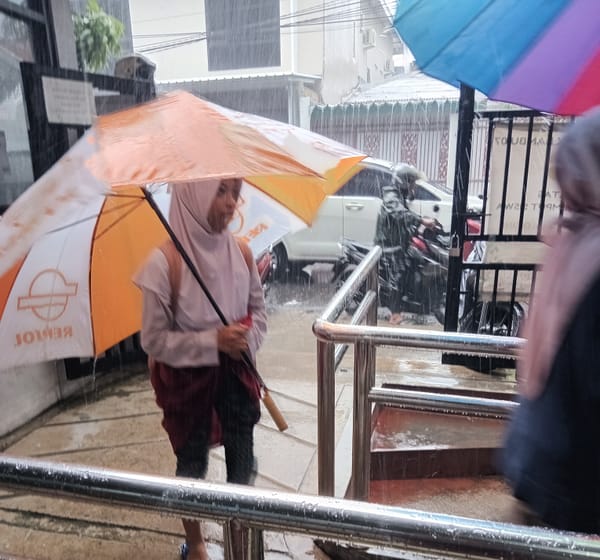 Cuaca Ekstrem, Disdik DKI Tak Respon Imbauan Gub Pramono: PJJ bagi Pelajar