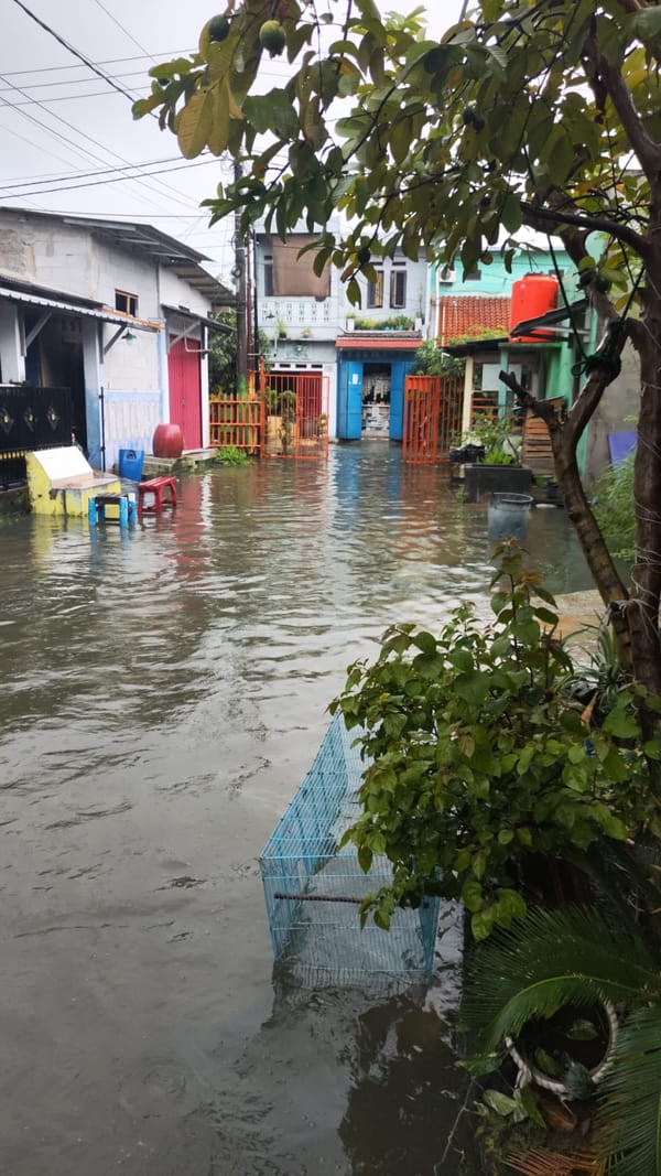 Drainase Kurang Optimal, Villa Gading Harapan Kebalen Bekasi Selalu Banjir saat Hujan
