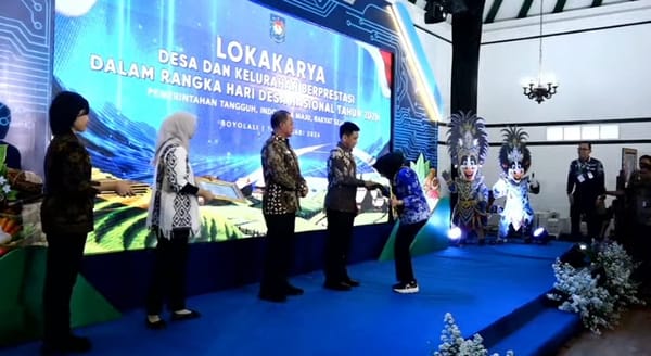 Kelurahan Kedamaian, Kota Bandarlampung Terima Penghargaan Kelurahan Award 2025
