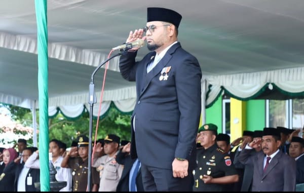 Bupati Bassam Pembina Upacara HAB ke-80 di Halmahera Selatan