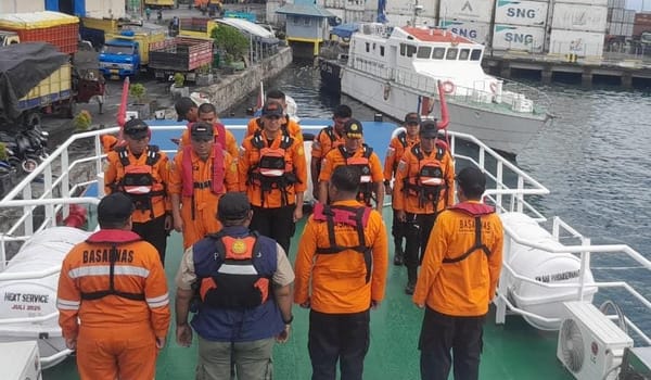 SAR Ternate Kirim Tim Evakuasi Warga Terjebak Banjir di Halmahera Barat