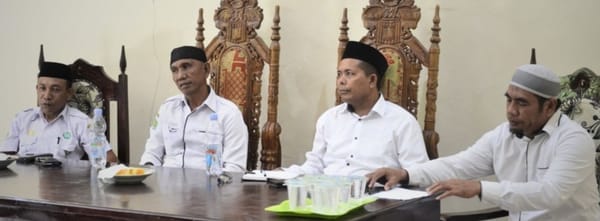 Kunjungi KUA Sahu, Kakan Kemenag Halbar Minta ASN Tingkatkan Kinerja dan Pelayanan Kepada Masyarakat