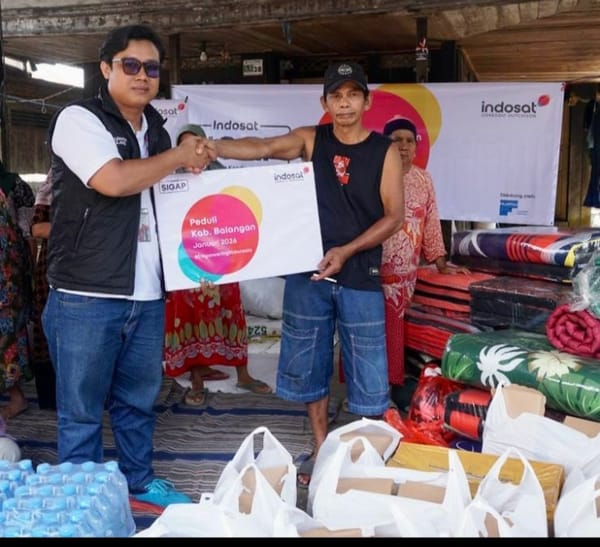 Indosat Salurkan Bantuan CSR untuk Korban Banjir di Kalimantan Selatan
