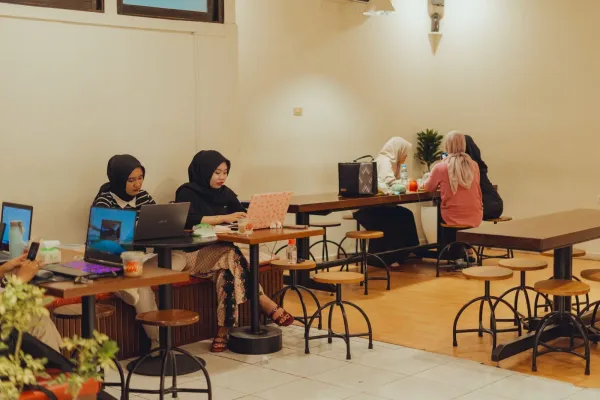 Coffee Shop Arah Baru Ekonomi Kreatif Pontianak