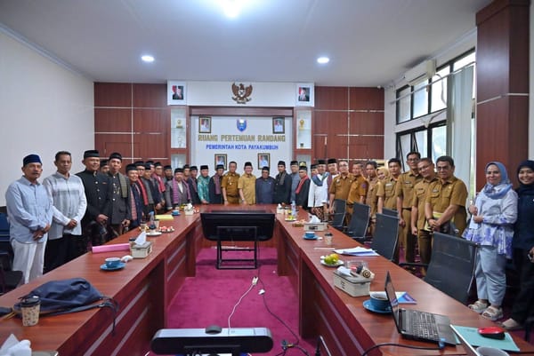 Sepakat! Pemko dan Niniak Mamak Teken Akta Perjanjian Revitalisasi Pasar Payakumbuh