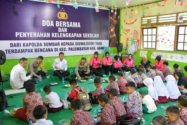 Yayasan Kemala Bhayangkari Gelar Trauma Healing Bagi Anak-Anak di Posko Utama Kecamatan Palembayan
