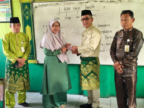 Kartu Indentitas Anak (KIA) Merupakan Identitas Resmi Dalam Berbagai Pelayanan, Disdukcapil Jemput Bola Ke Sekolah-Sekolah