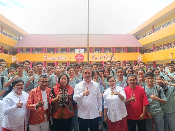 Gubernur Maluku " Goes to School"  di SMA Negeri 1 Ambon
