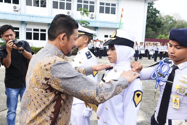 Bupati Bengkalis Resmi Lantik Calon Taruna - Taruni Polbeng : Ini Awal Pembentukan Karakter, Disiplin Dan Mental.