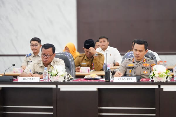 Bupati dan Kapolres Kuansing Ikuti Rapat Bahas perizinan Pertambangan Rakyat