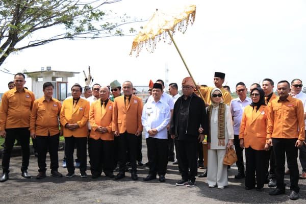 OSO Tiba di Kalbar, Disambut Hangat Pimpinan Daerah