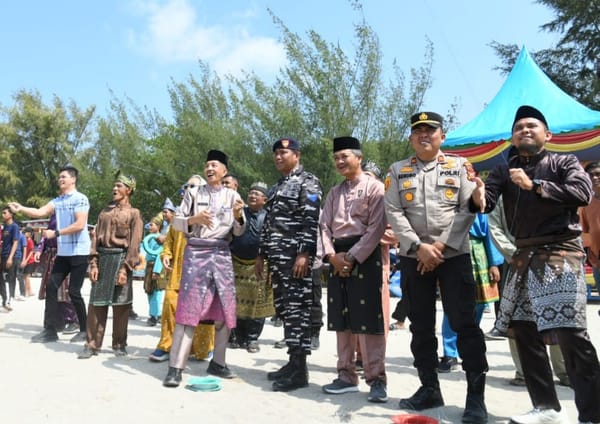 Lestarikan Permainan Tradisional di tengah Gempuran Modernisasi, Bengkalis Gelar Fastifal Layang - Layang Wau Laksamana