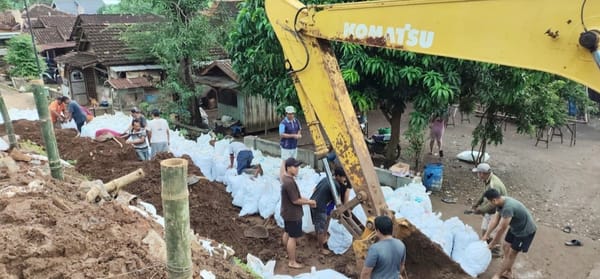Kementerian PU Turunkan 20 Alat Berat   Normalisasi Sungai Juwana Respons Cepat Banjir Kudus–Pati