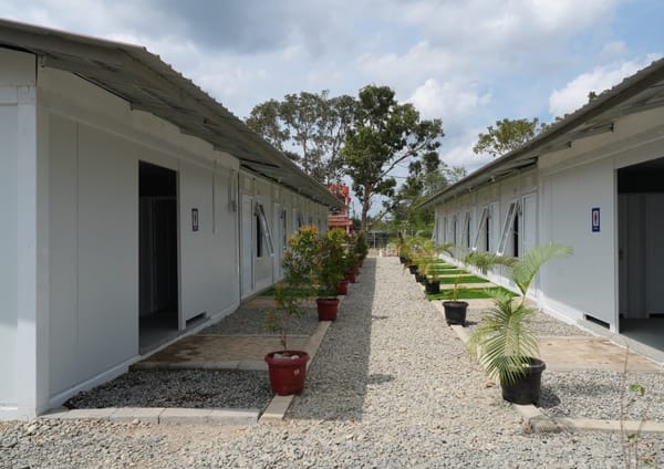 Menteri Dody Targetkan Warga  Tnggalkan Tenda Pindah Kehuntara Saat Ranadhan.