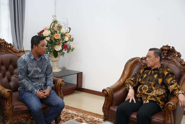 Satu Kotak Susu, Sejuta Harapan: Dari Sekolah di Kalbar Menuju Indonesia Emas 2045