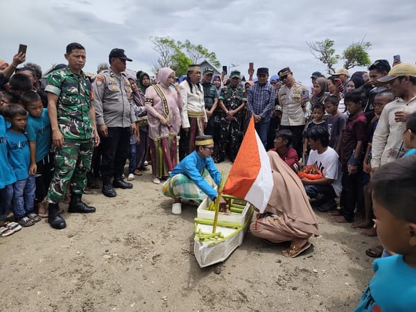 Kasdim 1425/Jeneponto Hadiri Pesta Laut Je'ne-Je'ne Sappara, Teguhkan Semangat Pelestarian Budaya dan Kebersamaan