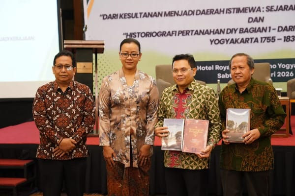 Gubernur DIY Luncurkan Dua Buku Sejarah Kolaborasi Pemda dan Keraton Yogyakarta
