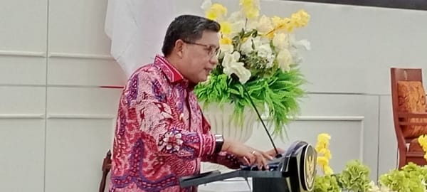 Wali Kota Ambon Dorong Literasi Keagamaan Lintas Budaya untuk Tangkal Potensi Perpecahan