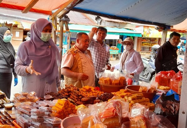 BPOM Maluku Utara Lakukan Pengawasan Takjil Ramadhan di Ternate, Aman Dari Konsumsi Masyarakat