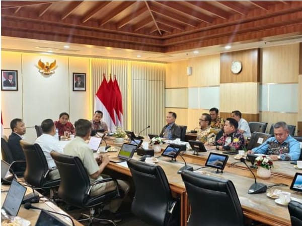 Gubernur Kalteng–Menhut RI Bahas Optimalisasi DBH-DR untuk Karhutla dan Ketahanan Pangan