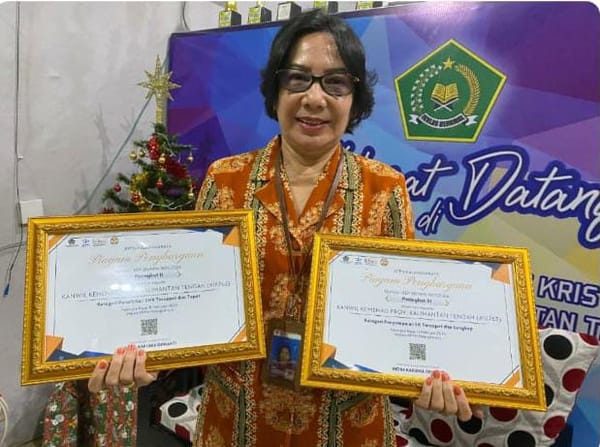 Bimas Kristen Kalteng Terima Dua Penghargaan, Bukti Tata Kelola Makin Solid