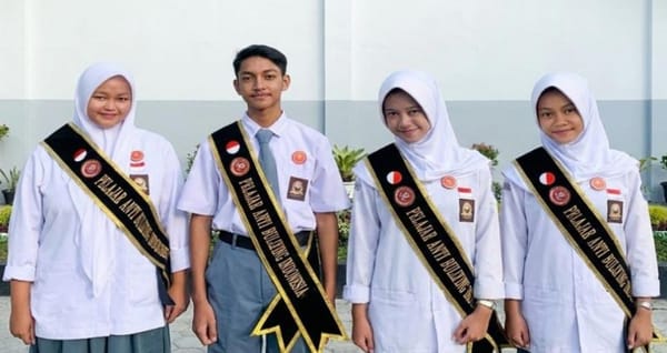 Empat Siswa MAN 1 Kota Sukabumi Dikukuhkan sebagai Duta Anti Bullying Indonesia
