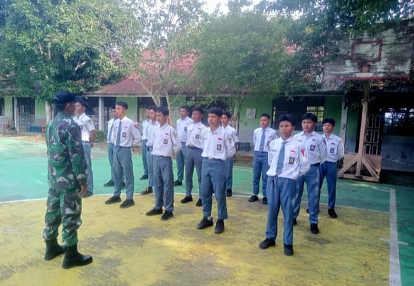 Koramil 1002-06/Barabai Gelar Pembinaan Wawasan Kebangsaan di SMK Muda Kreatif