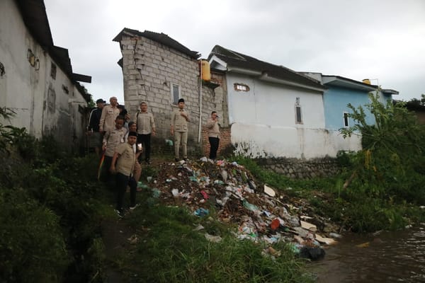 Bupati Jember Temukan Bangunan Perumahan di Bantaran Sungai