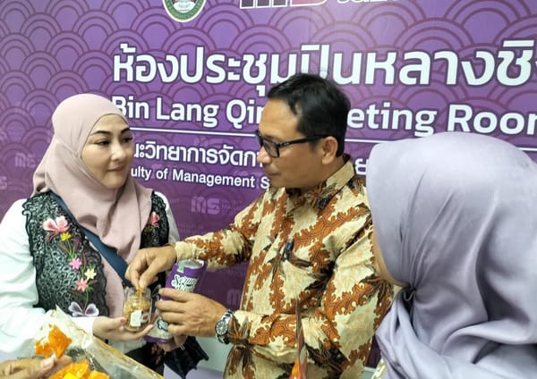 Ketua Dekranasda Padang Panjang Ny. Maria Feronika Hendri, Bawa UMKM Tembus Pasar ASEAN di Festival Melayu Day Yala 2026