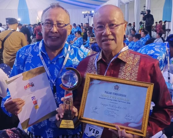 Sengaja Budi Syukur Toreh Sejarah Terima PWI Award Peduli Olahraga di HPN 2026