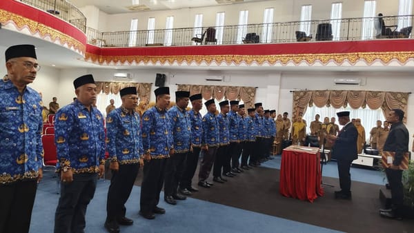 Bupati Pasbar Yulianto Lantik 15 Pejabat Pimpinan Tinggi Pratama di Lingkungan Pemkab Pasbar