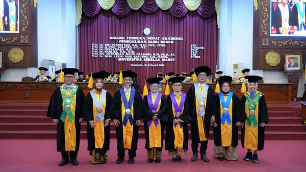 Perkuat Peran Sebagai Kampus Berdampak, UNS Kukuhkan 6 Guru Besar