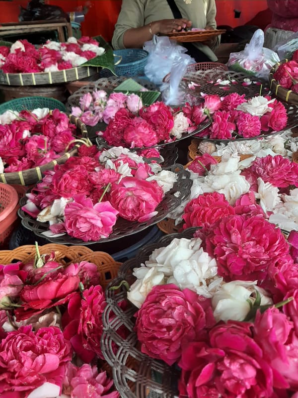 Diujung Bulan Ruwah Permintaan  Bunga Tabur Di Solo Masih Tinggi