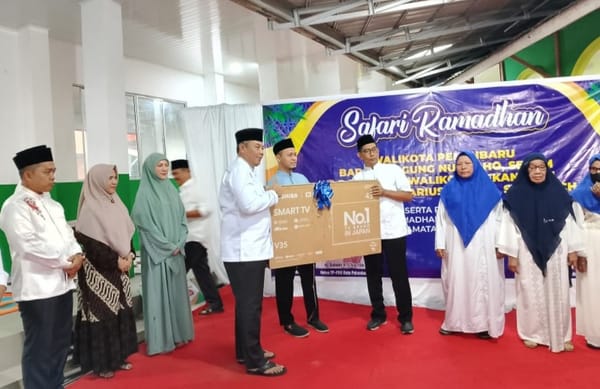 Wako Pekanbaru Sapa Masyarakat Tenayan Raya Pada Acara Perdana Safari Ramadhan 1447