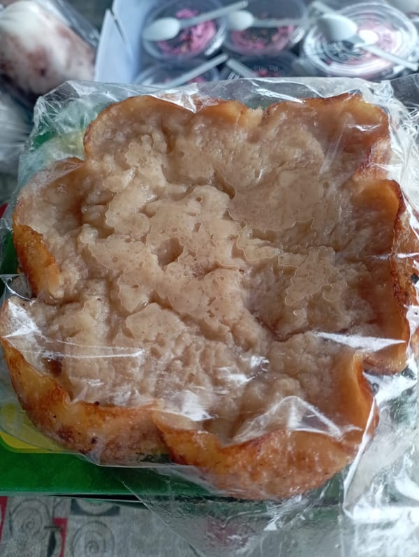 Aroma Kayu Bakar dari Kampung Tuan-Tuan: Bingke Badok, Juadah Legendaris Ketapang