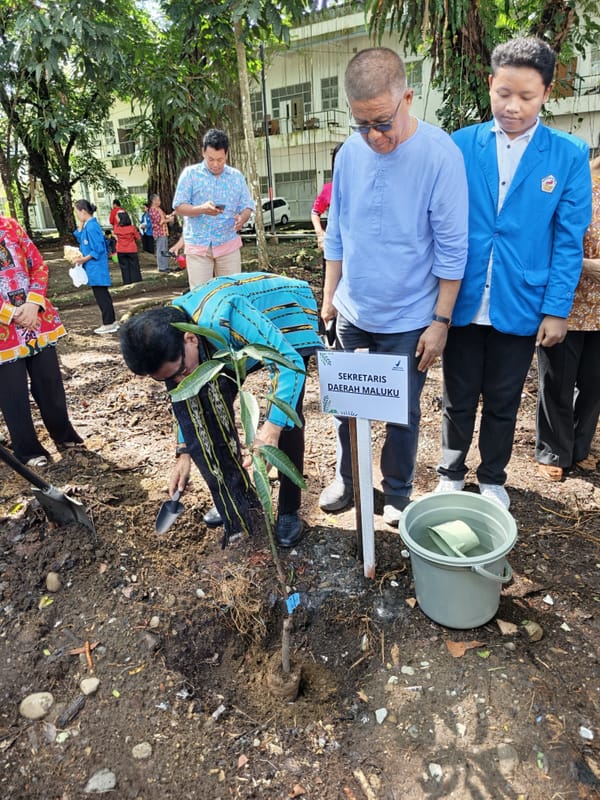 Unpatti Ambon Lakukan aksi Penghijauan, Jaga Keberlanjutan Lingkungan