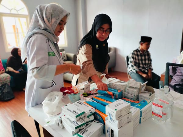 RSD dr. Soebandi Perkuat Pemantauan Kesehatan Santri melalui Bakti ​ Sosial