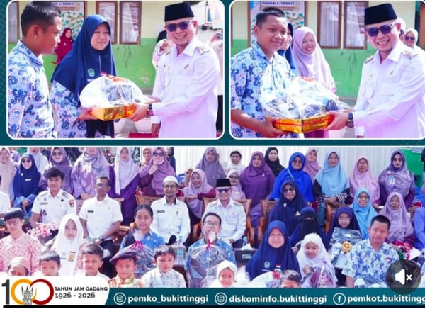 Wawako Ibnu Asis Serahkan Bantuan Seragam Sekolah untuk Siswa SD dan SMP Swasta