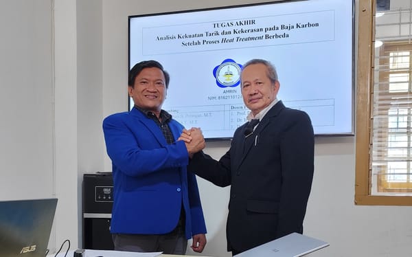 Direktur dan Wakil Direktur 4 Politeknik Maritim Polimarin AMI Raih Gelar Magister Tehnik Mesin di UKI Paulus Makassar